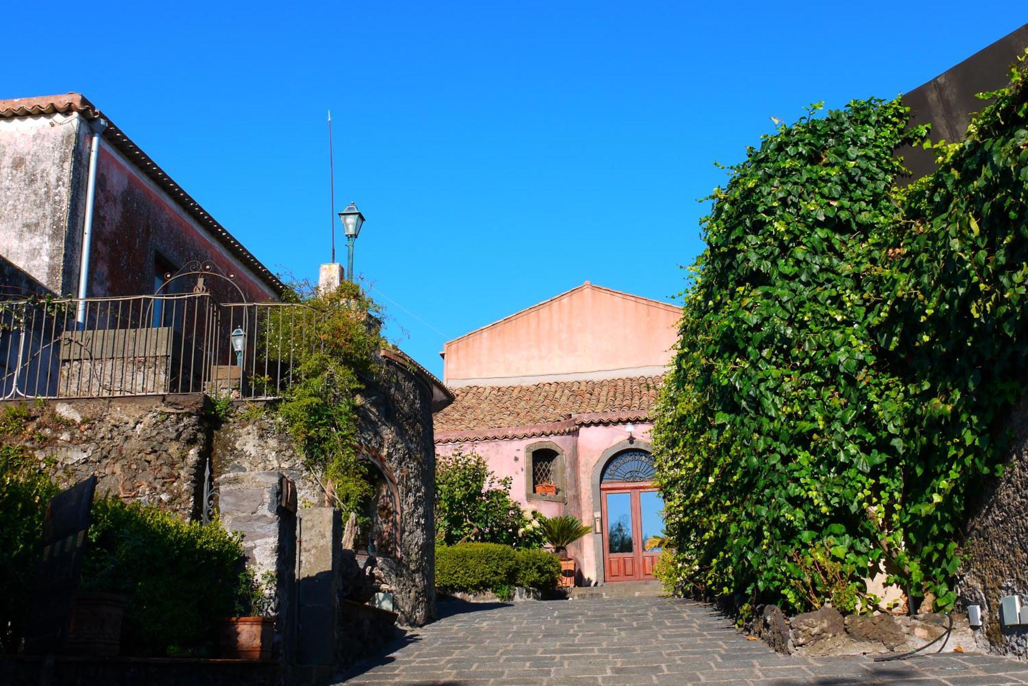 Case Perrotta SantʼAlfio Extérieur photo