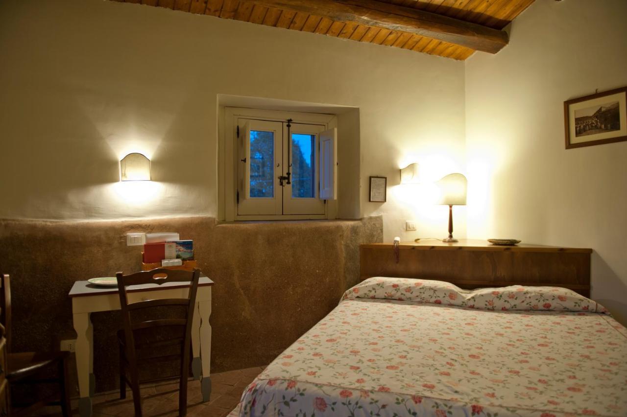 Case Perrotta SantʼAlfio Extérieur photo